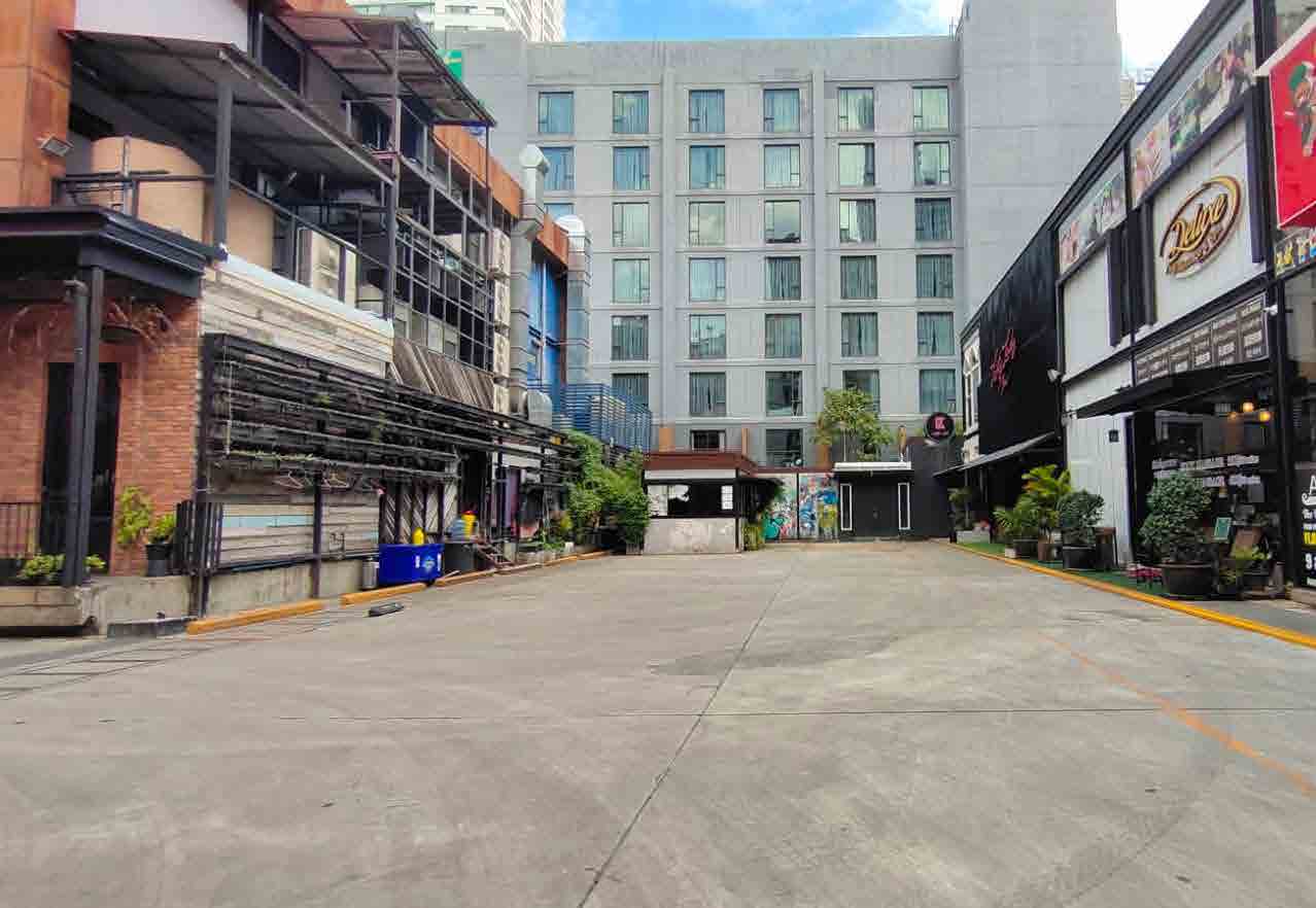 Soi 11 Street