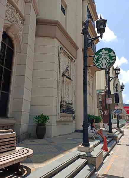 Suk Soi 24 Starbucks Street