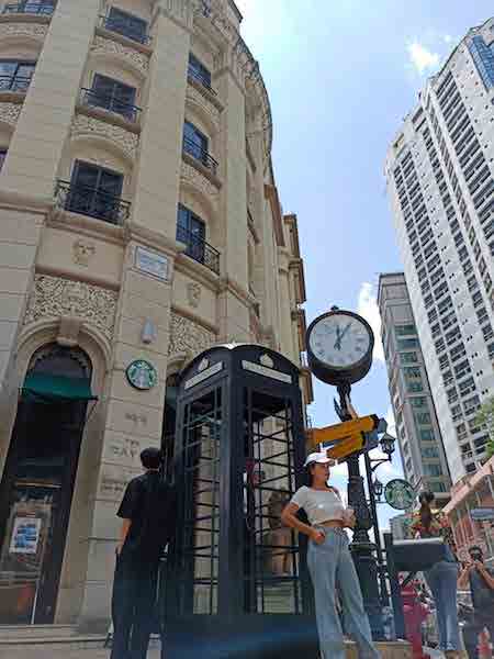 Suk Soi 24 Starbucks Street