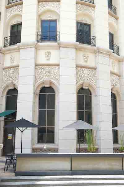 Suk Soi 24 Starbucks Street