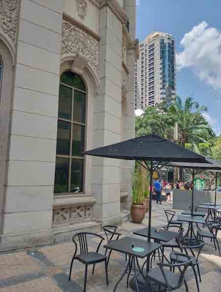 Suk Soi 24 Starbucks Street