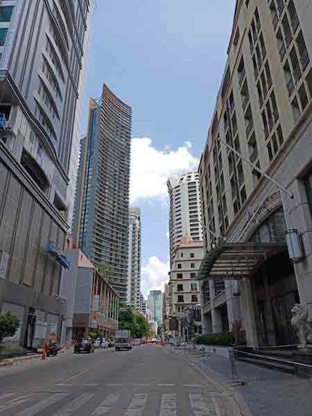 Suk Soi 24 Starbucks Street
