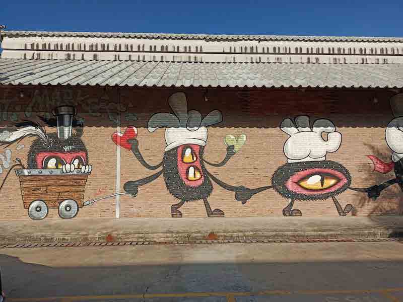 Train Market (Rod Fai)