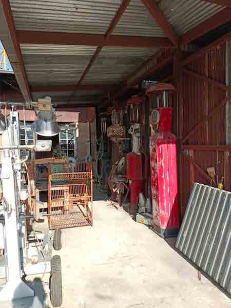 Train Market (Rod Fai)