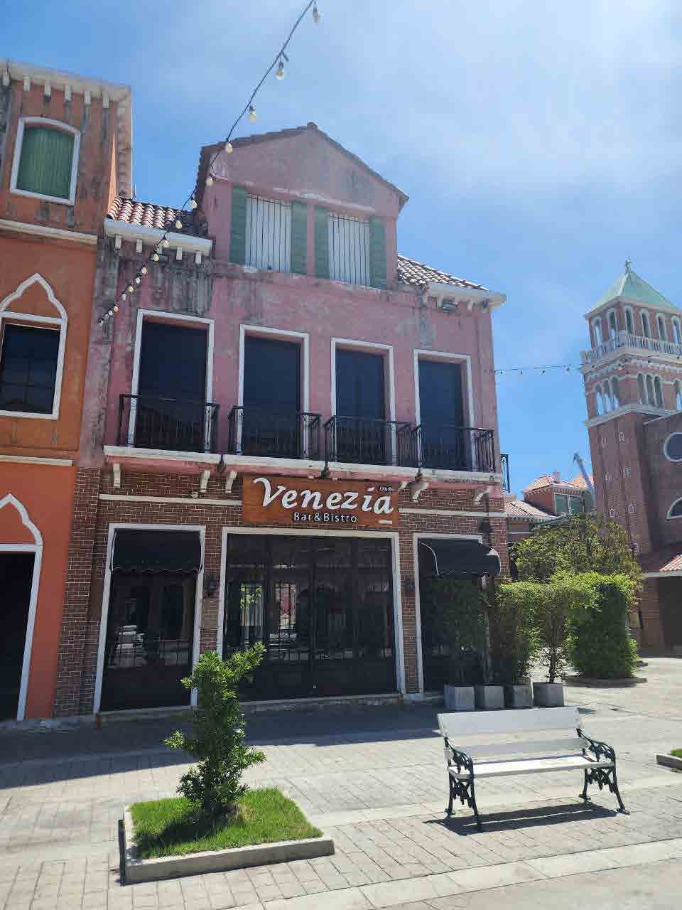 Venice Di Iris