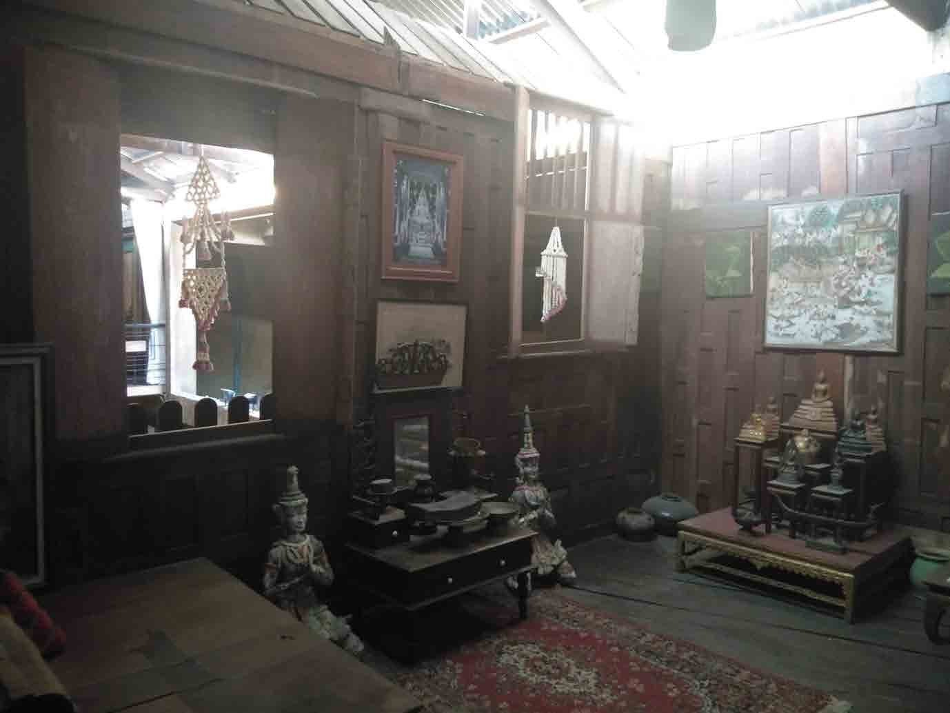VINTAGE SHOP CHINA TOWN