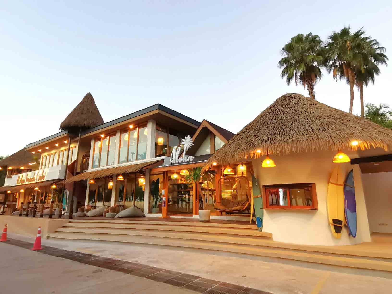 Aloha Beach Cafe Bangsean