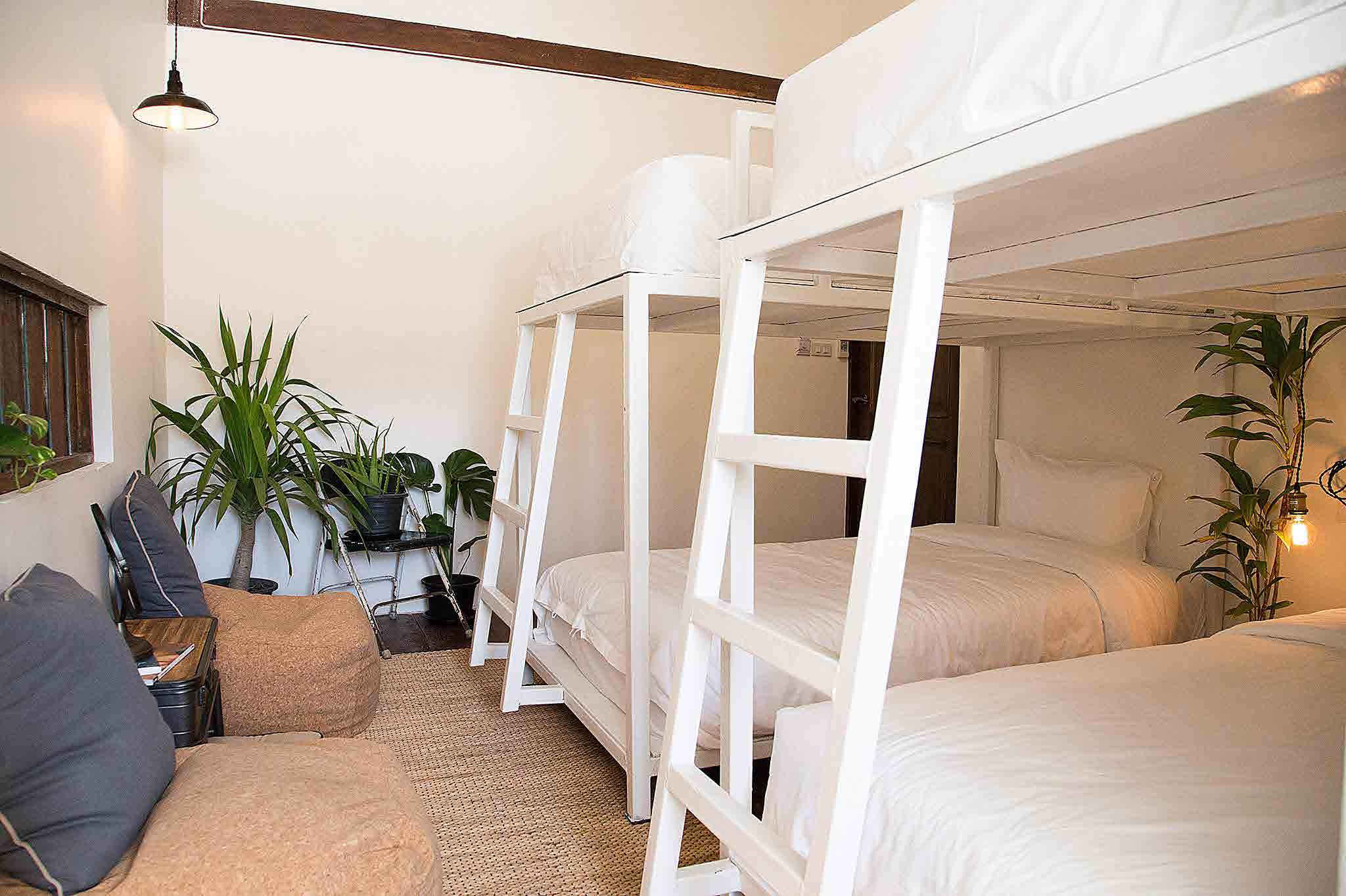 Phlo Sukjai Cafe & Bed - Koh Larn