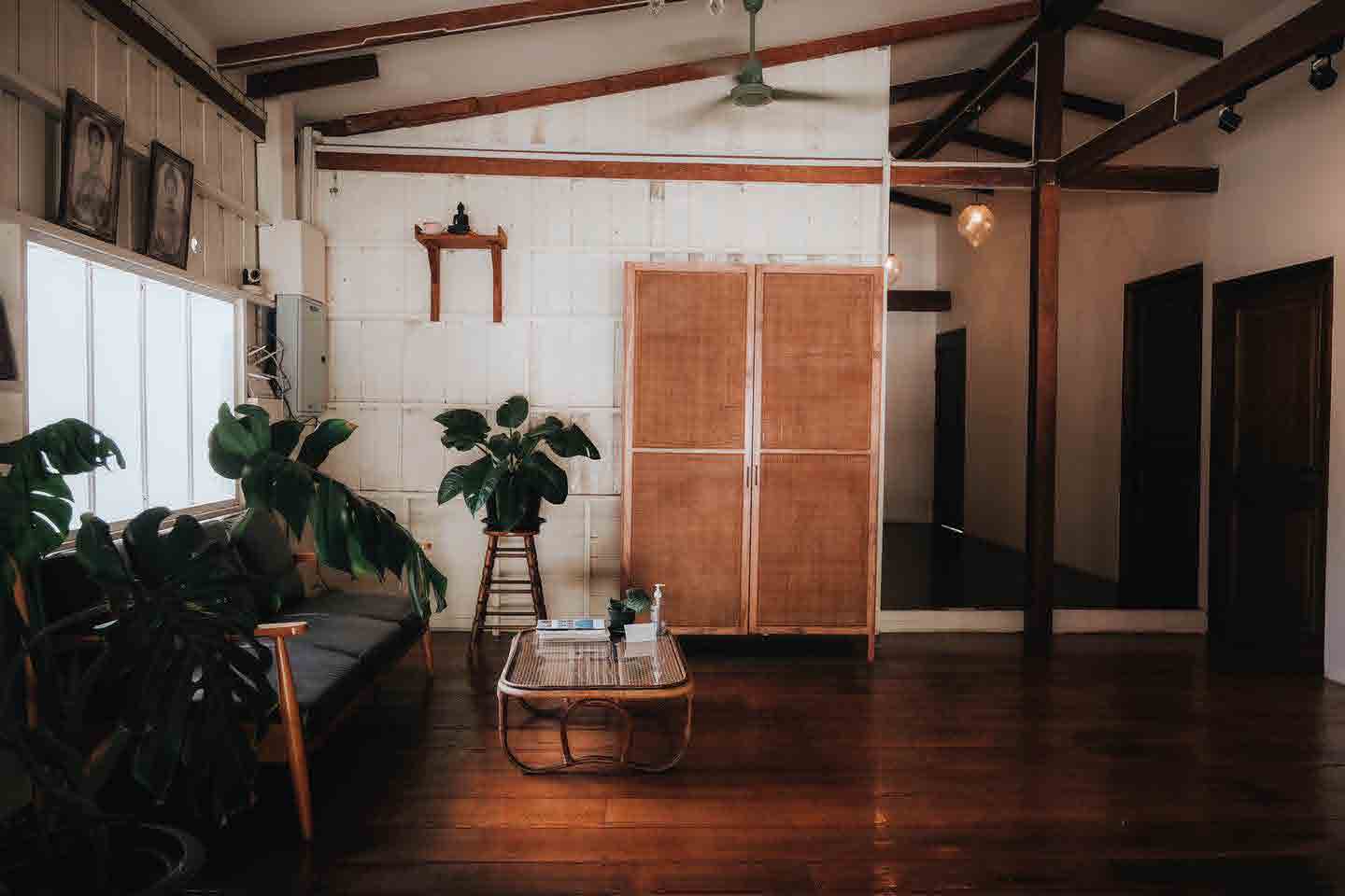 Phlo Sukjai Cafe & Bed - Koh Larn