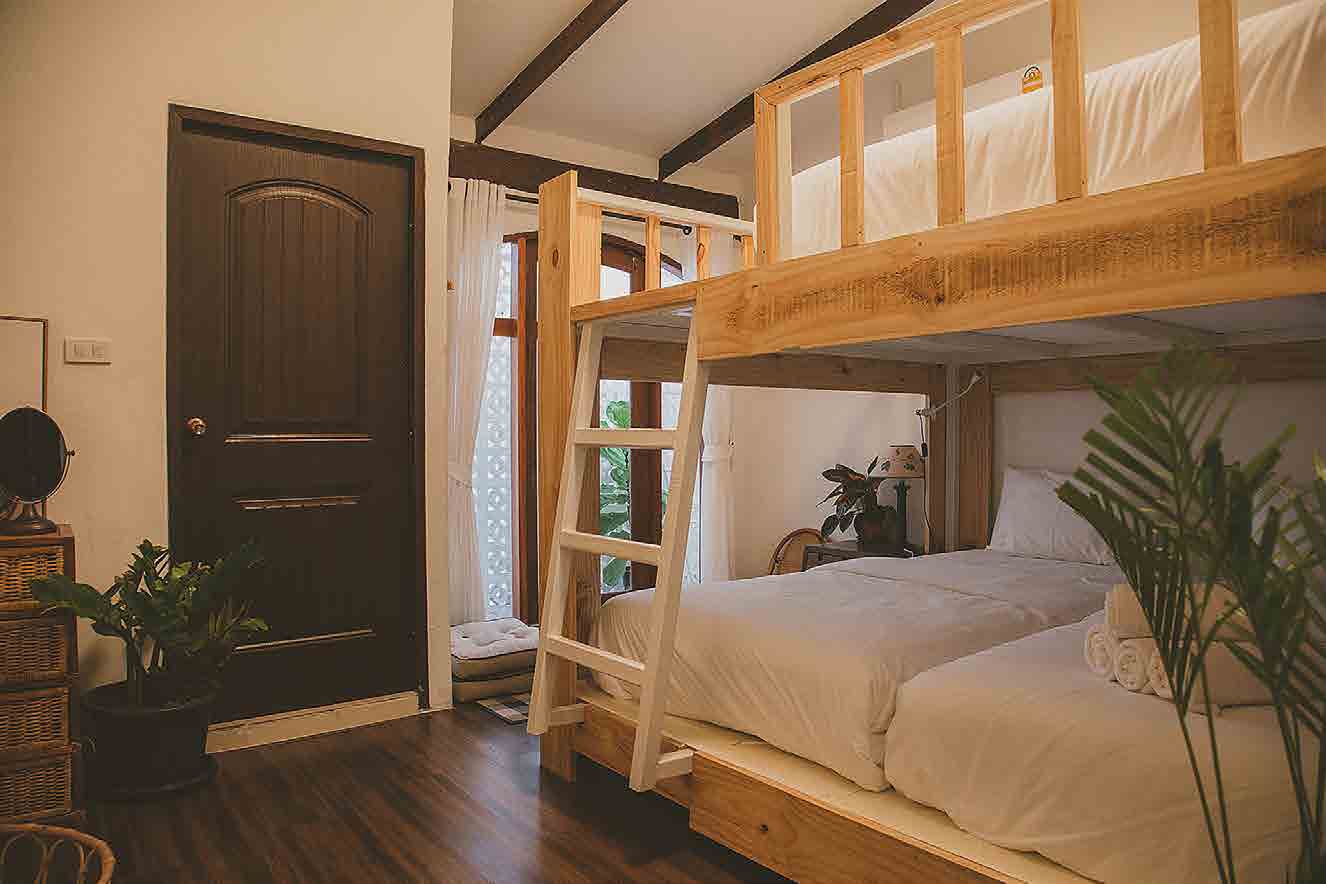 Phlo Sukjai Cafe & Bed - Koh Larn