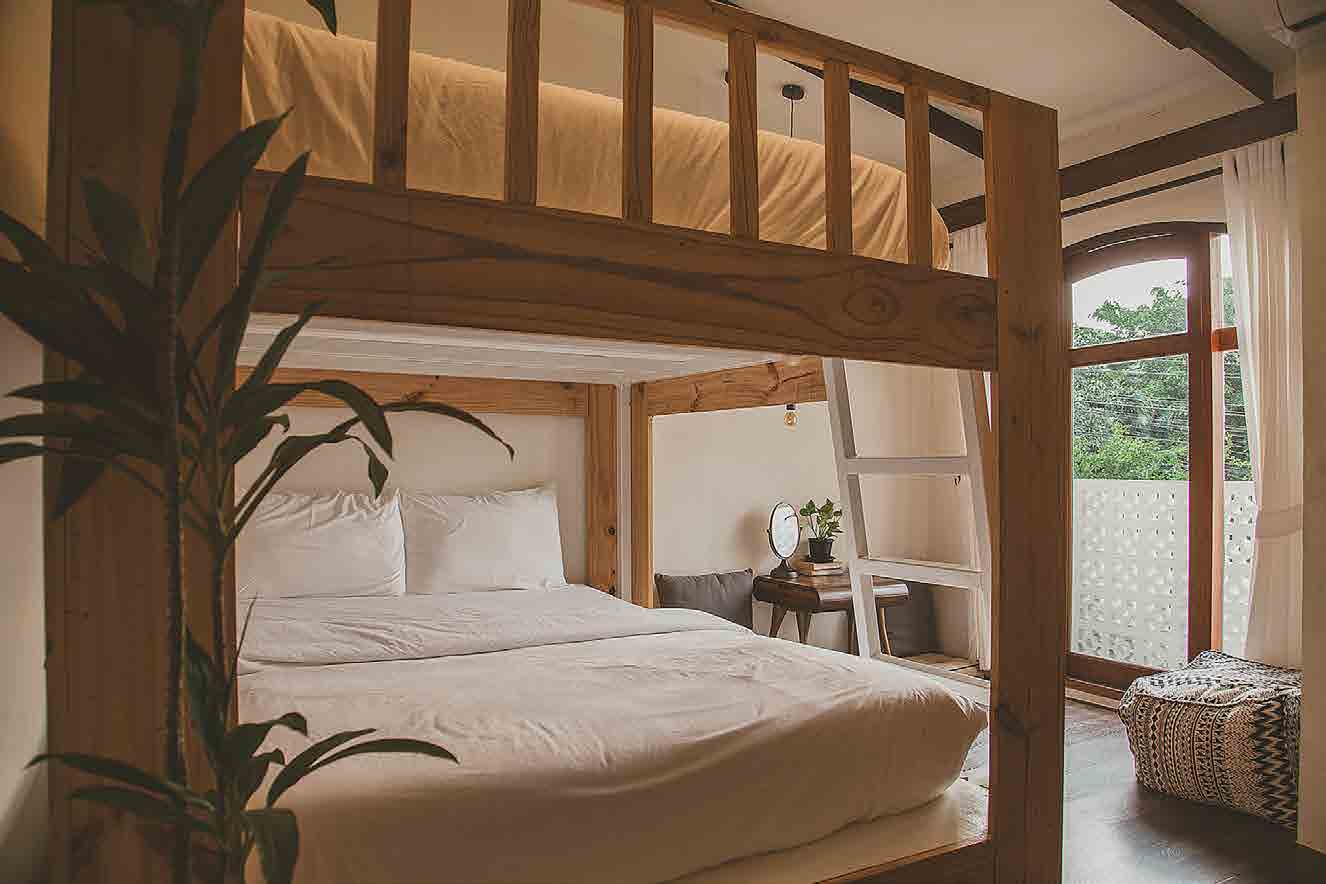 Phlo Sukjai Cafe & Bed - Koh Larn