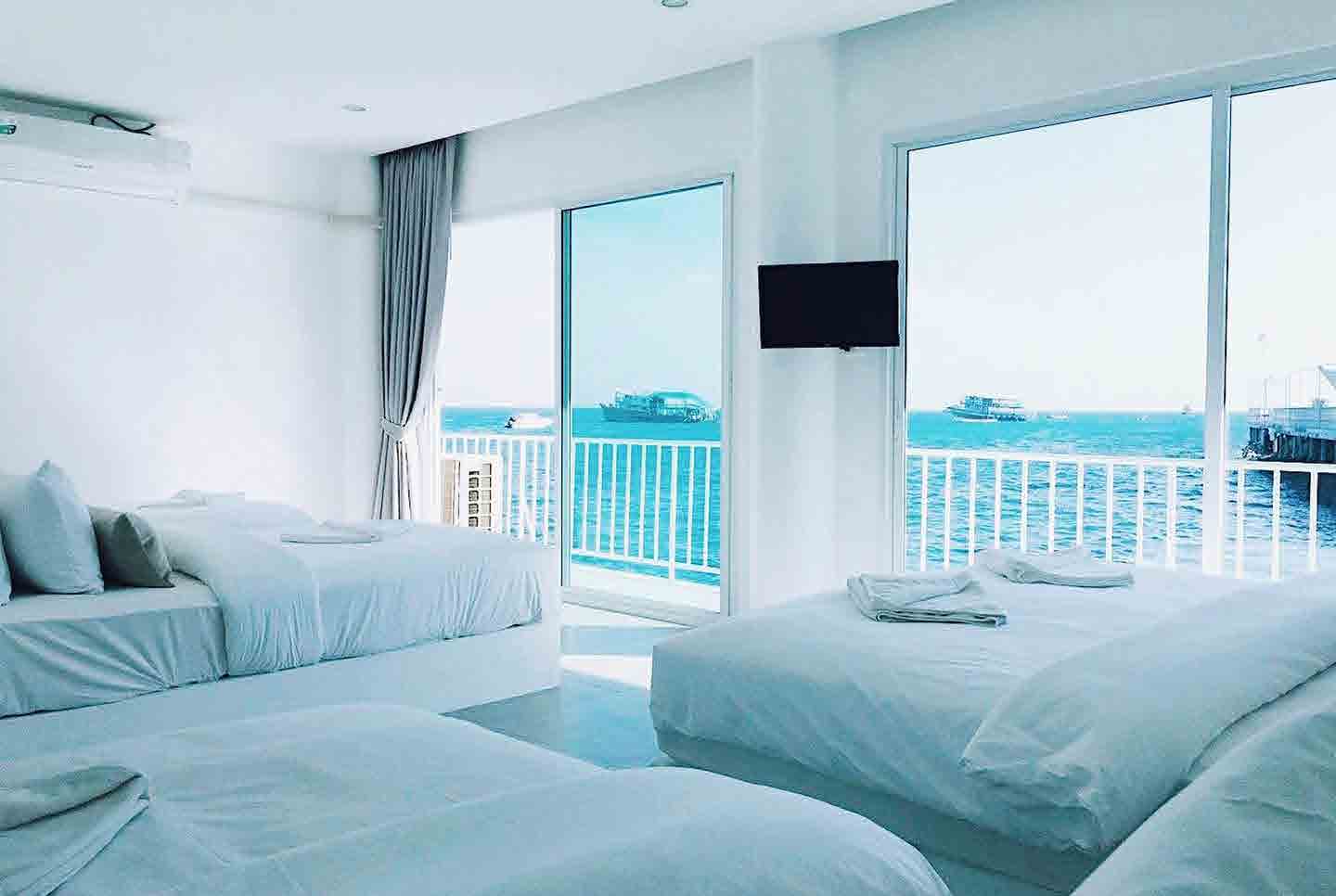 Rimtalay Resort & Indigo cafe Koh Larn