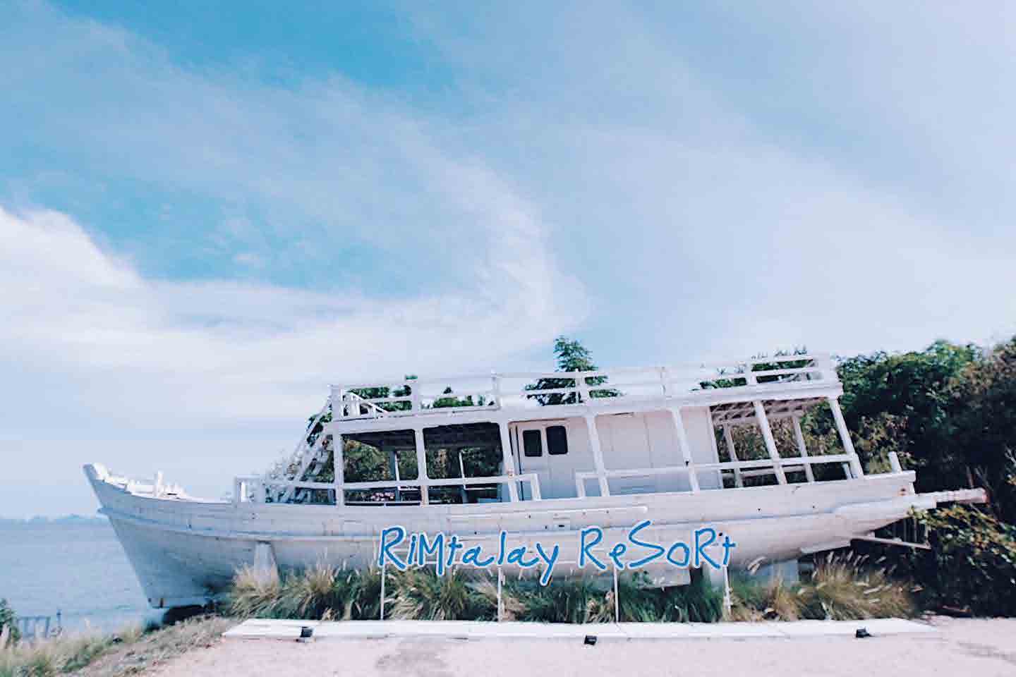 Rimtalay Resort & Indigo cafe Koh Larn