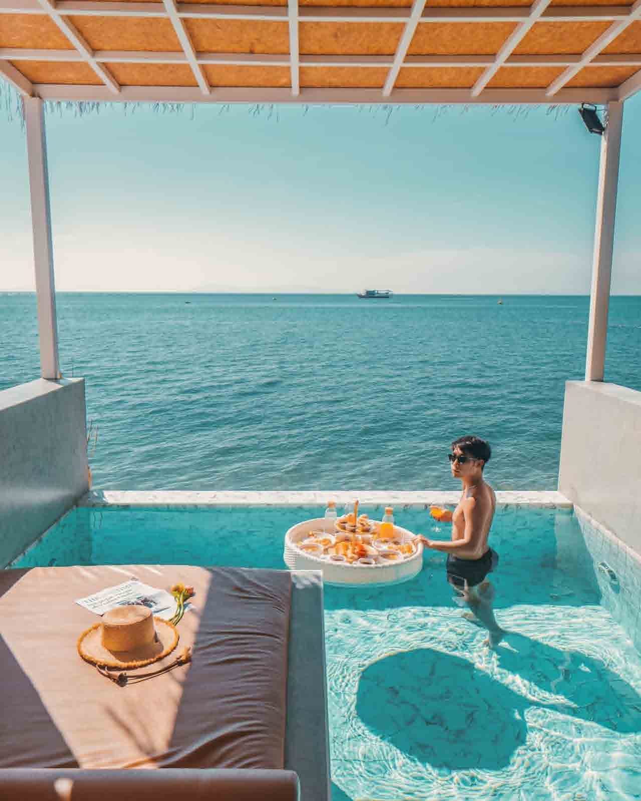 U & Me Resort Koh Larhn