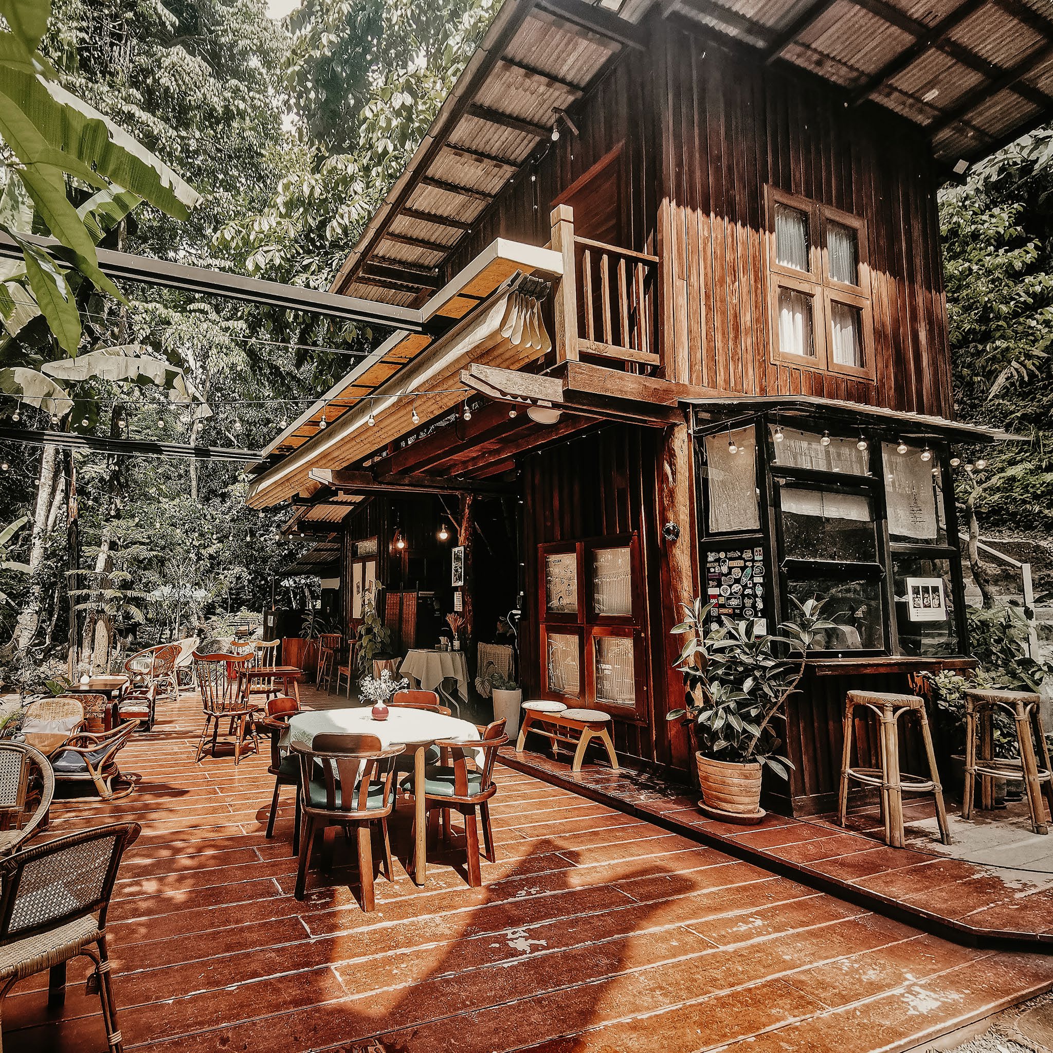 Claai Cafe'& Eatery
