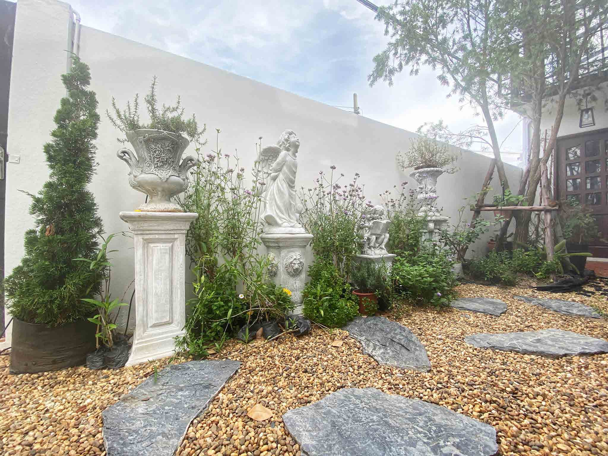 P.Mary House Studio