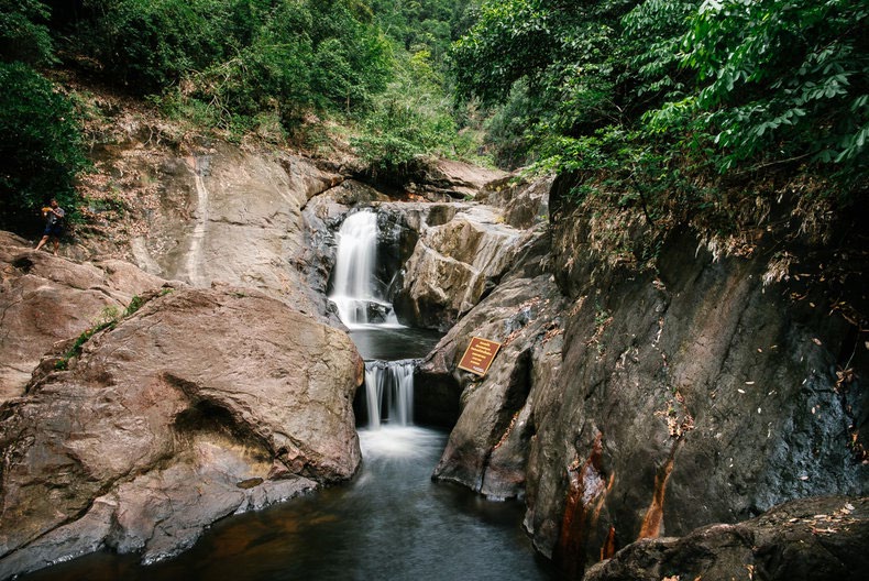 tharn-mayom waterfall