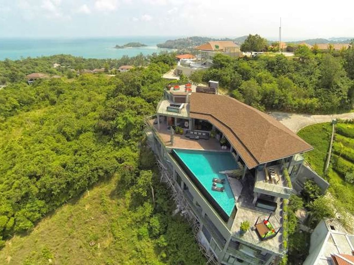 Villa Skyfall