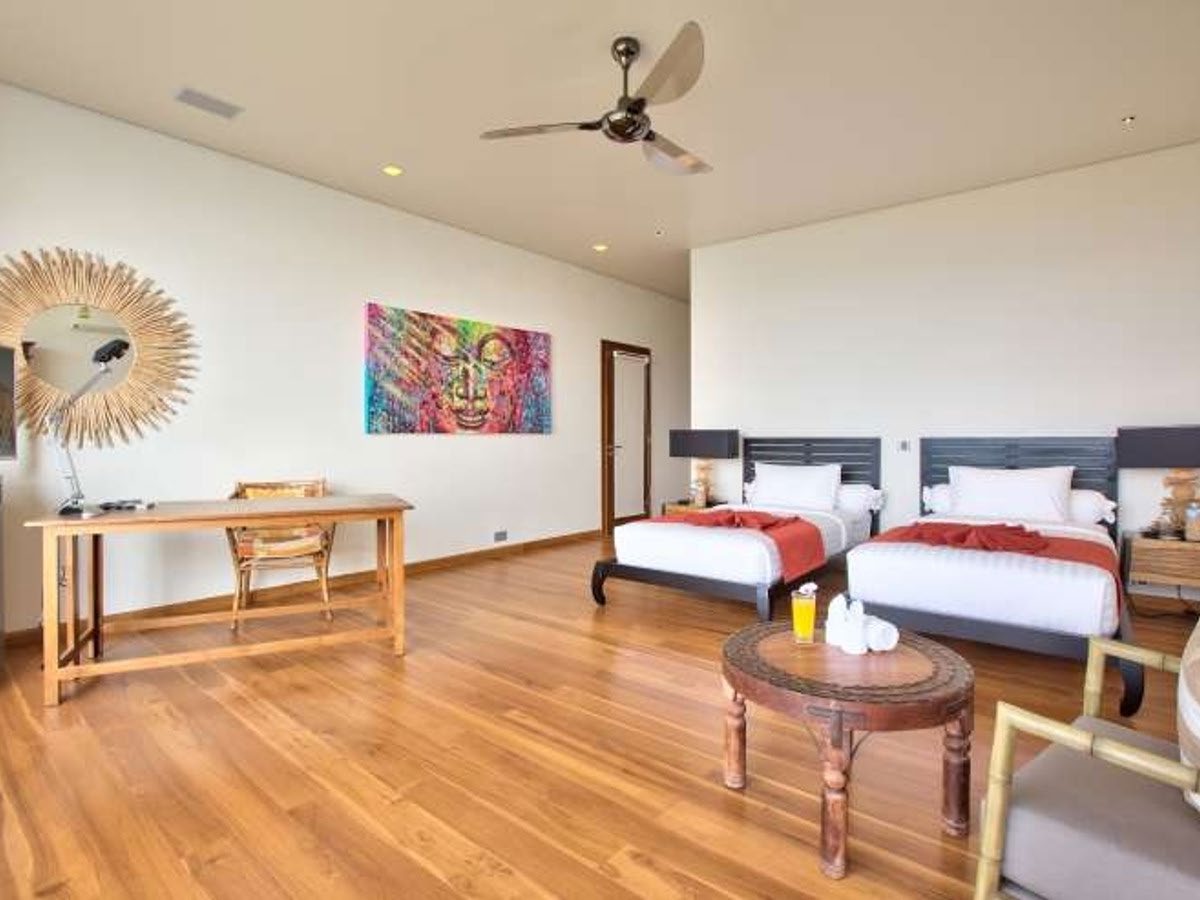 Villa Skyfall