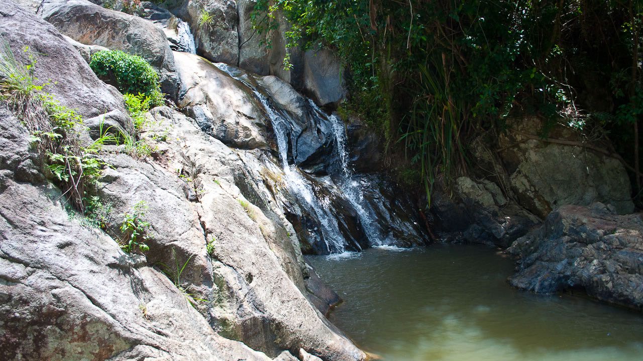 water fall na muang