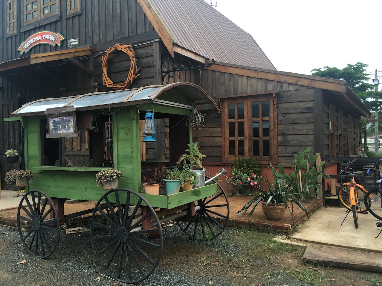 Verona Tublan Ratchaburi