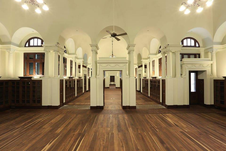 Neilson hays Library