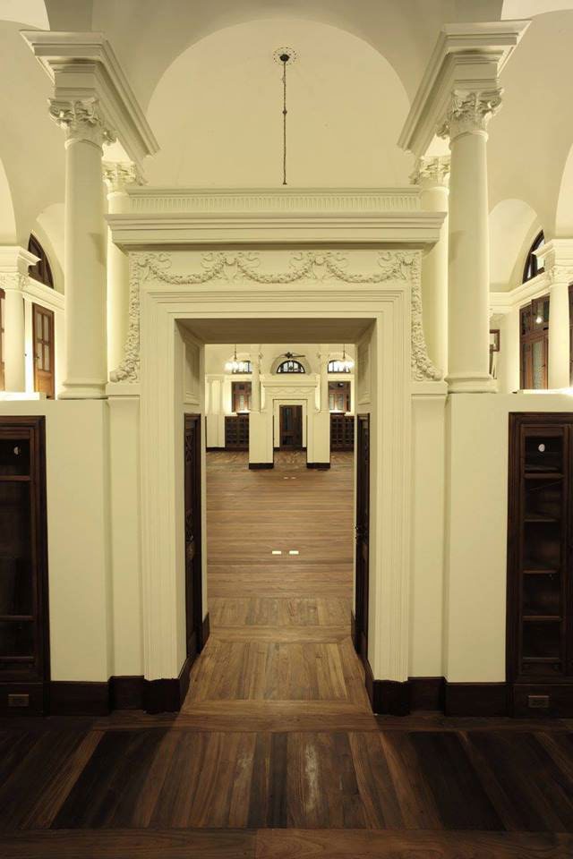 Neilson hays Library