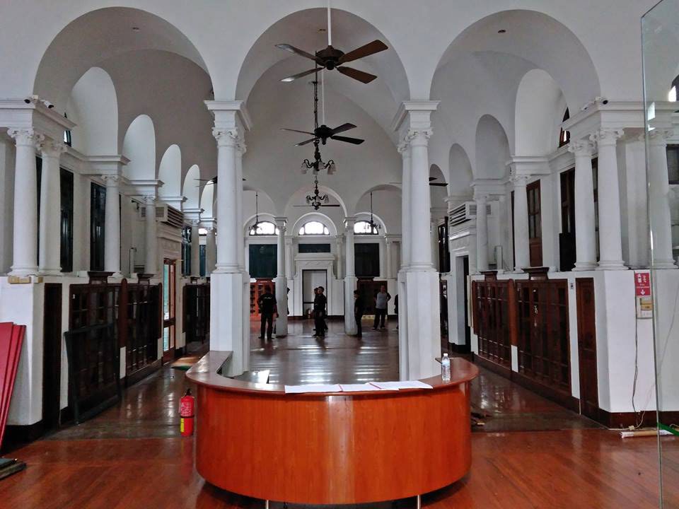 Neilson hays Library