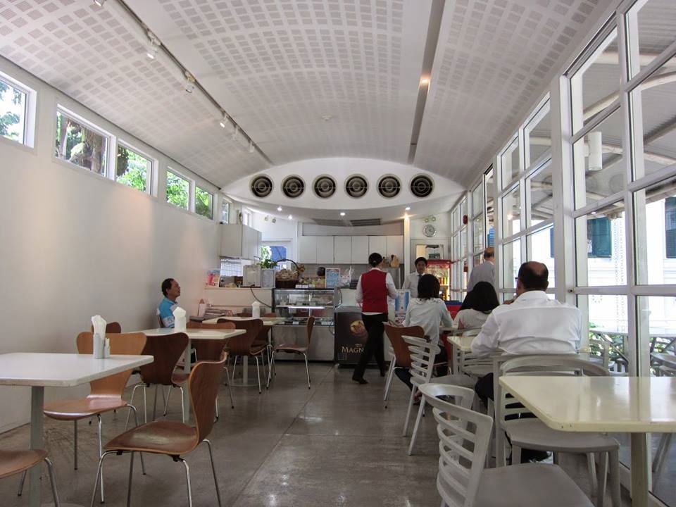 Neilson hays Library