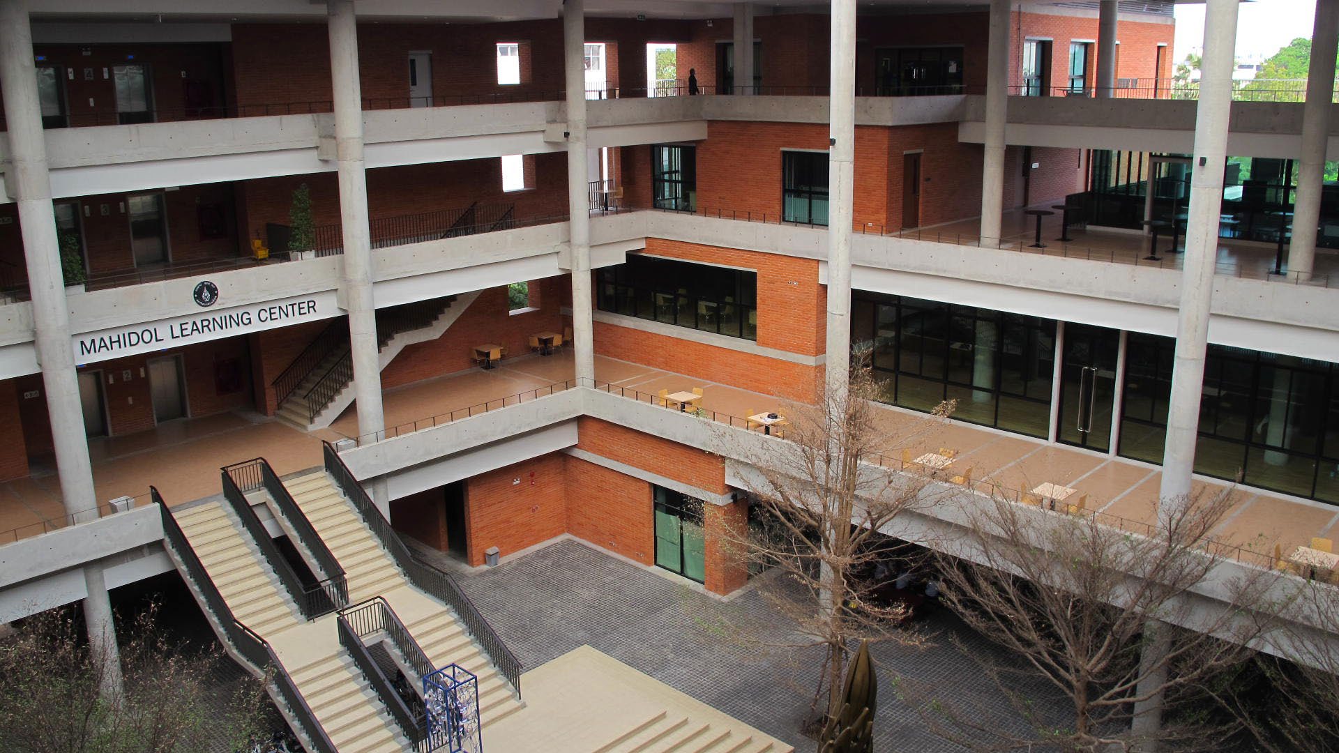 Red brick mahidol university