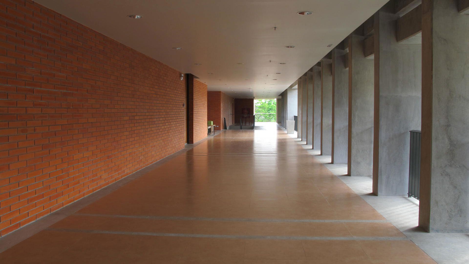 Red brick mahidol university