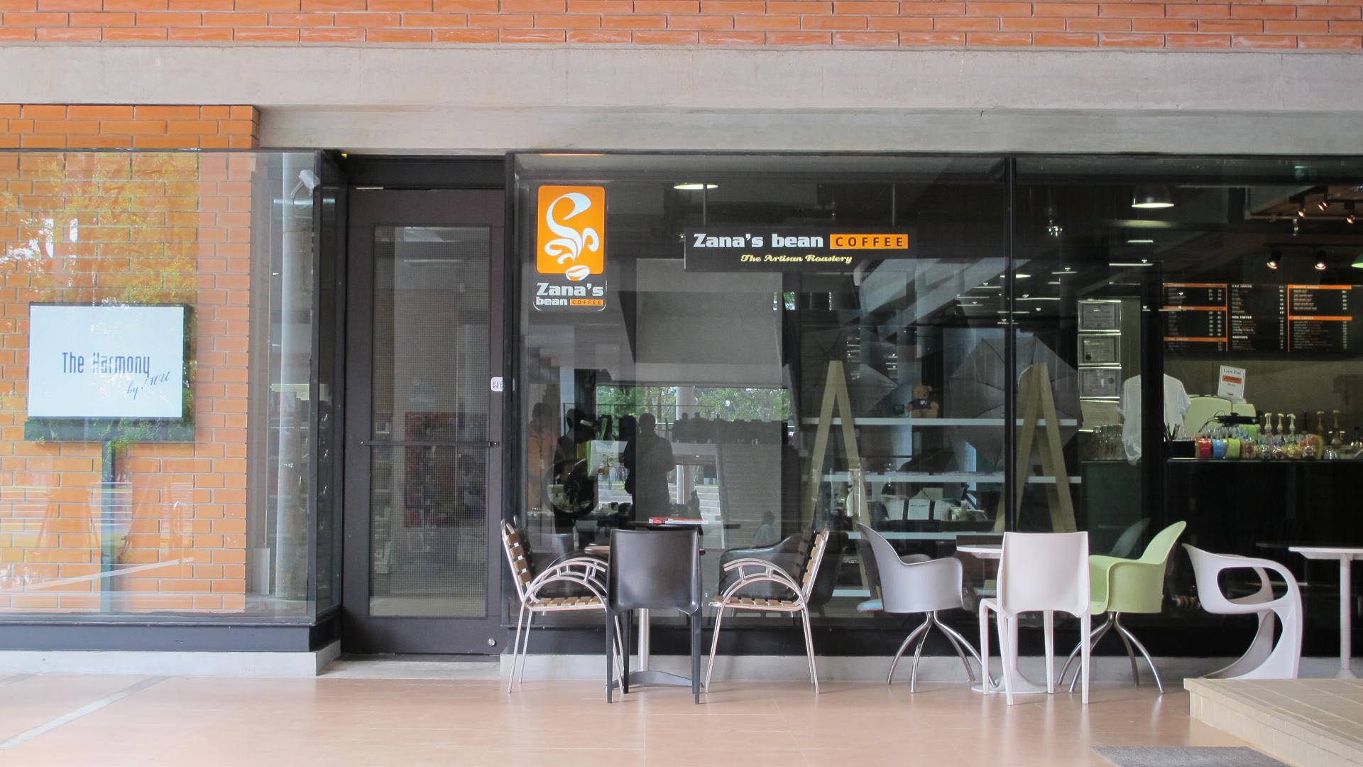Red brick mahidol university