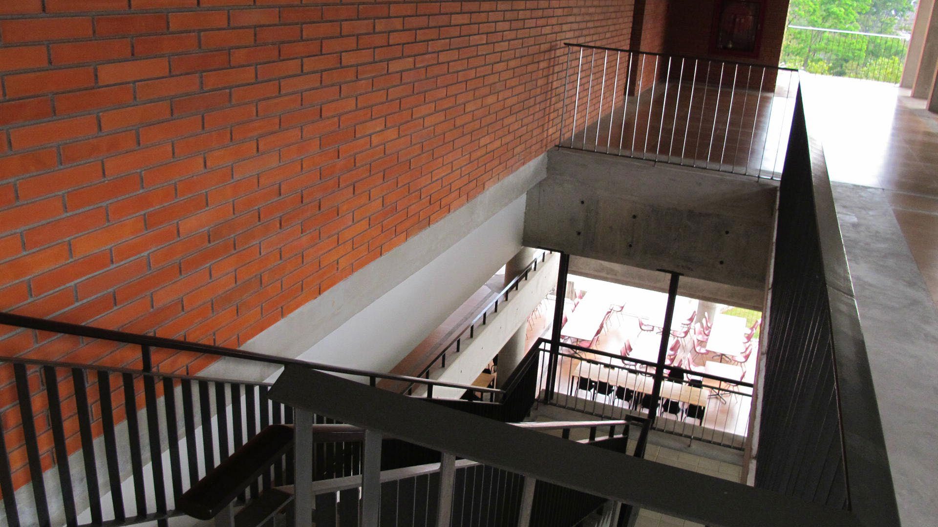 Red brick mahidol university