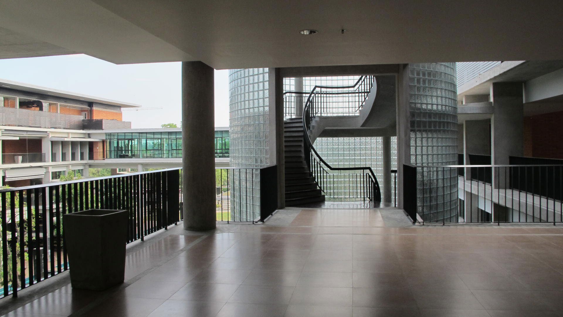 Red brick mahidol university