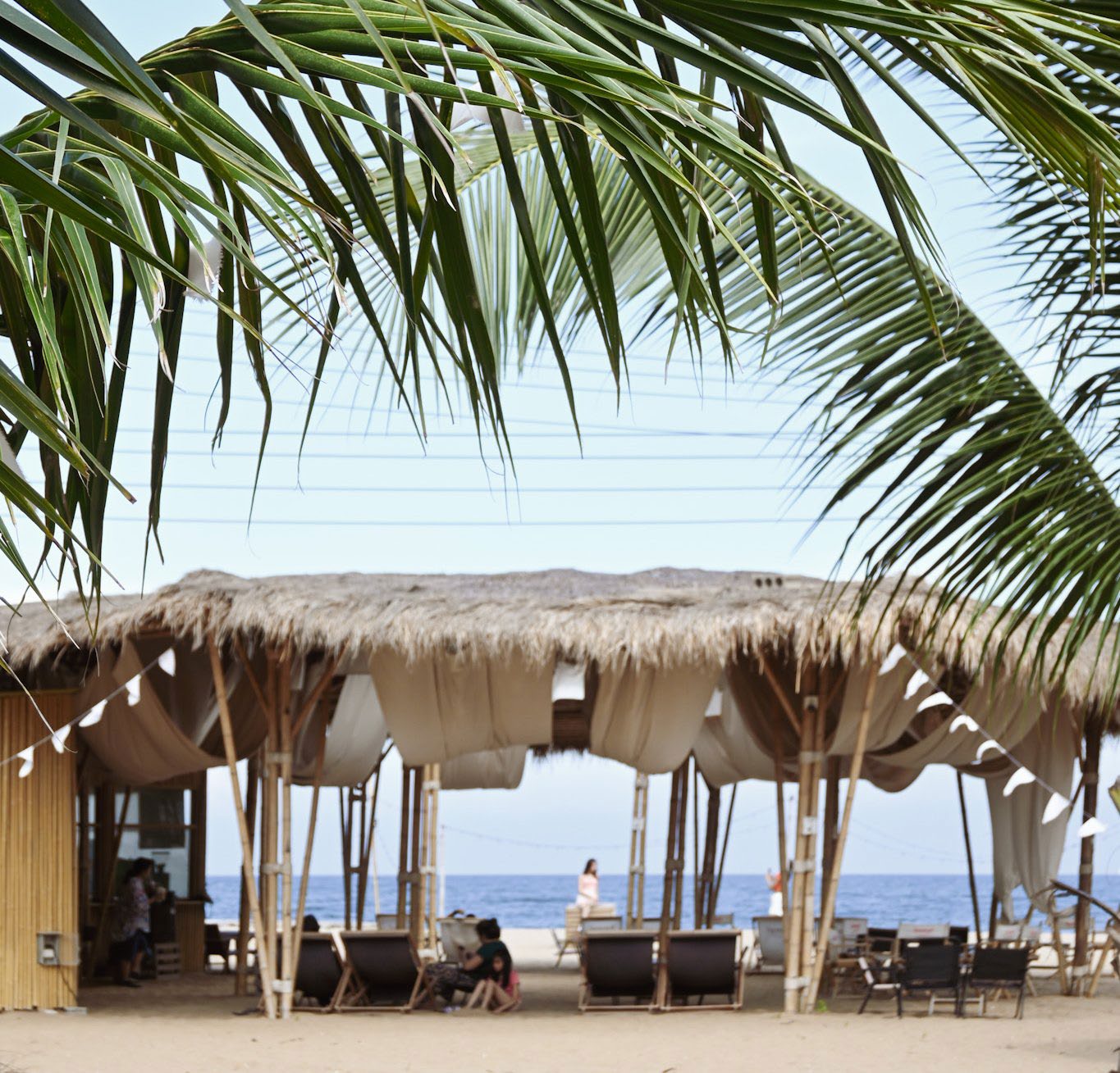 Bamp Beach & Cafe Hua Hin