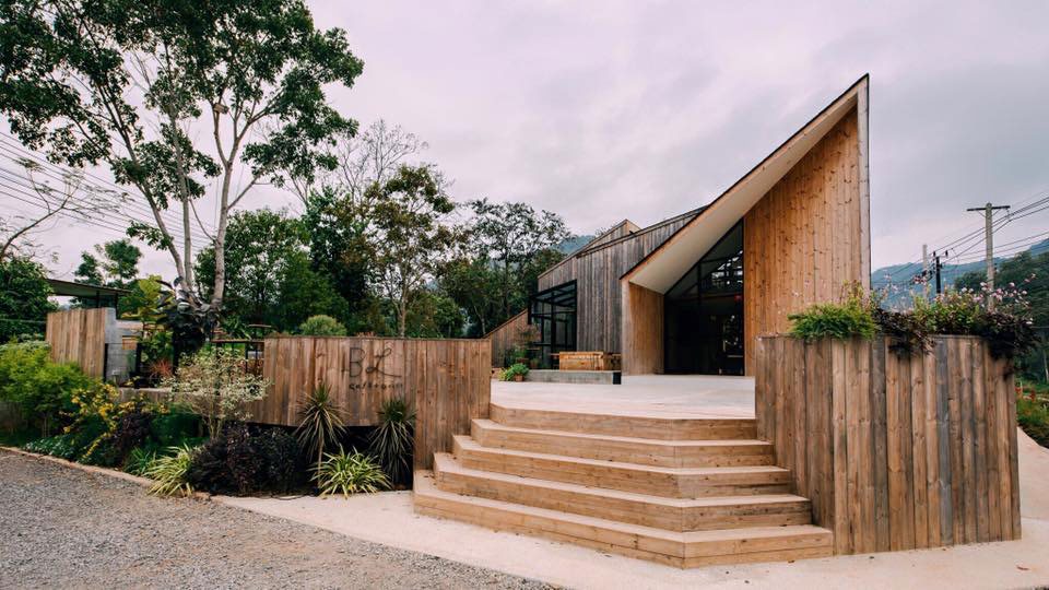 The Birder's Lodge Cafe & Grill photo 1
