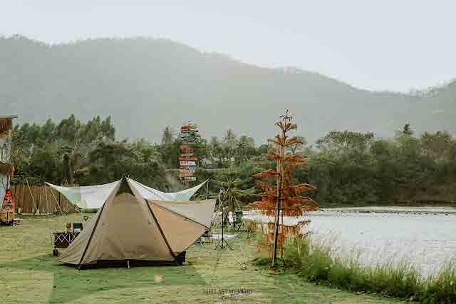 Camp Tails Cafe Chonburi