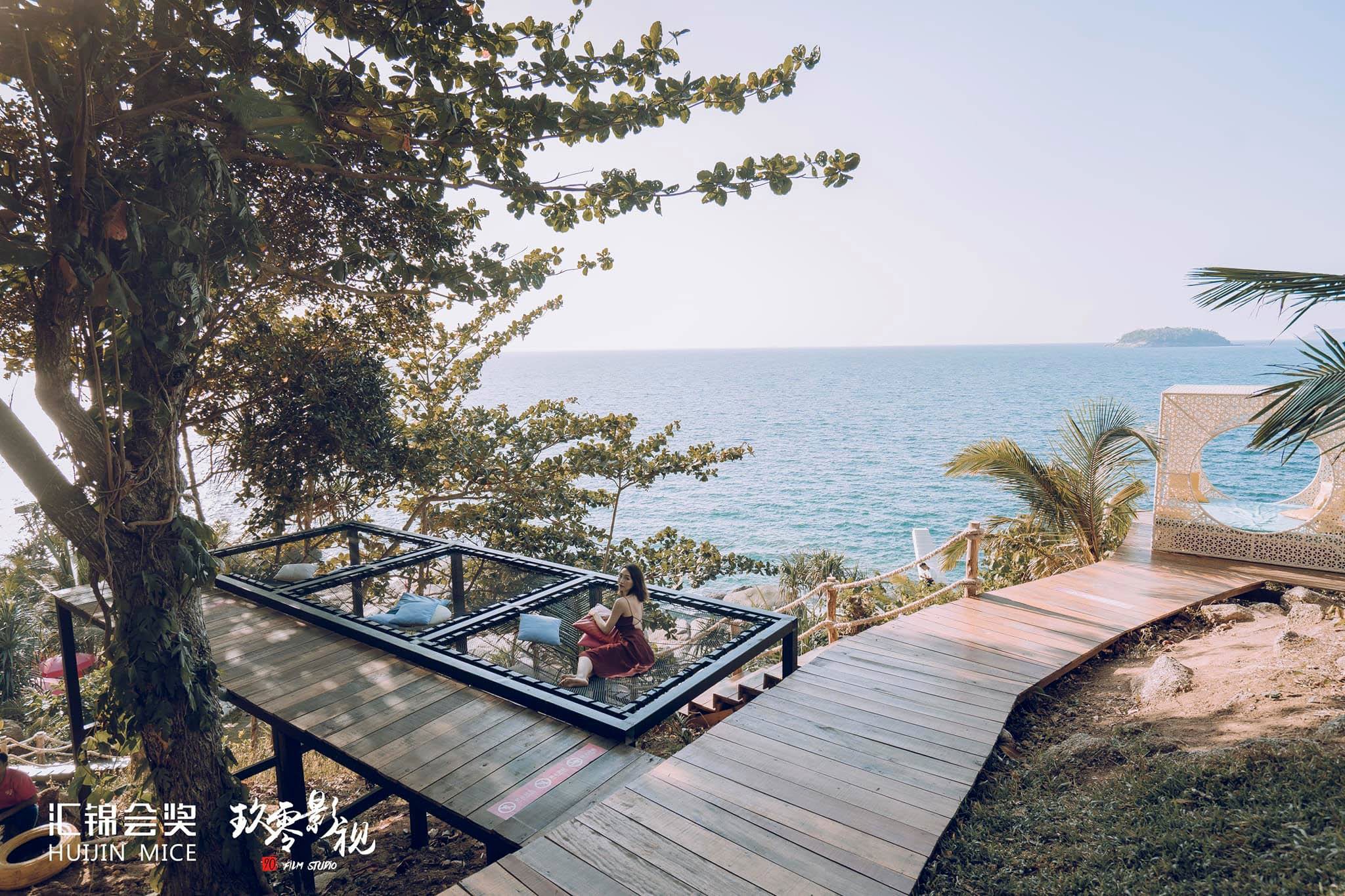 Rock Beach Swing Phuket